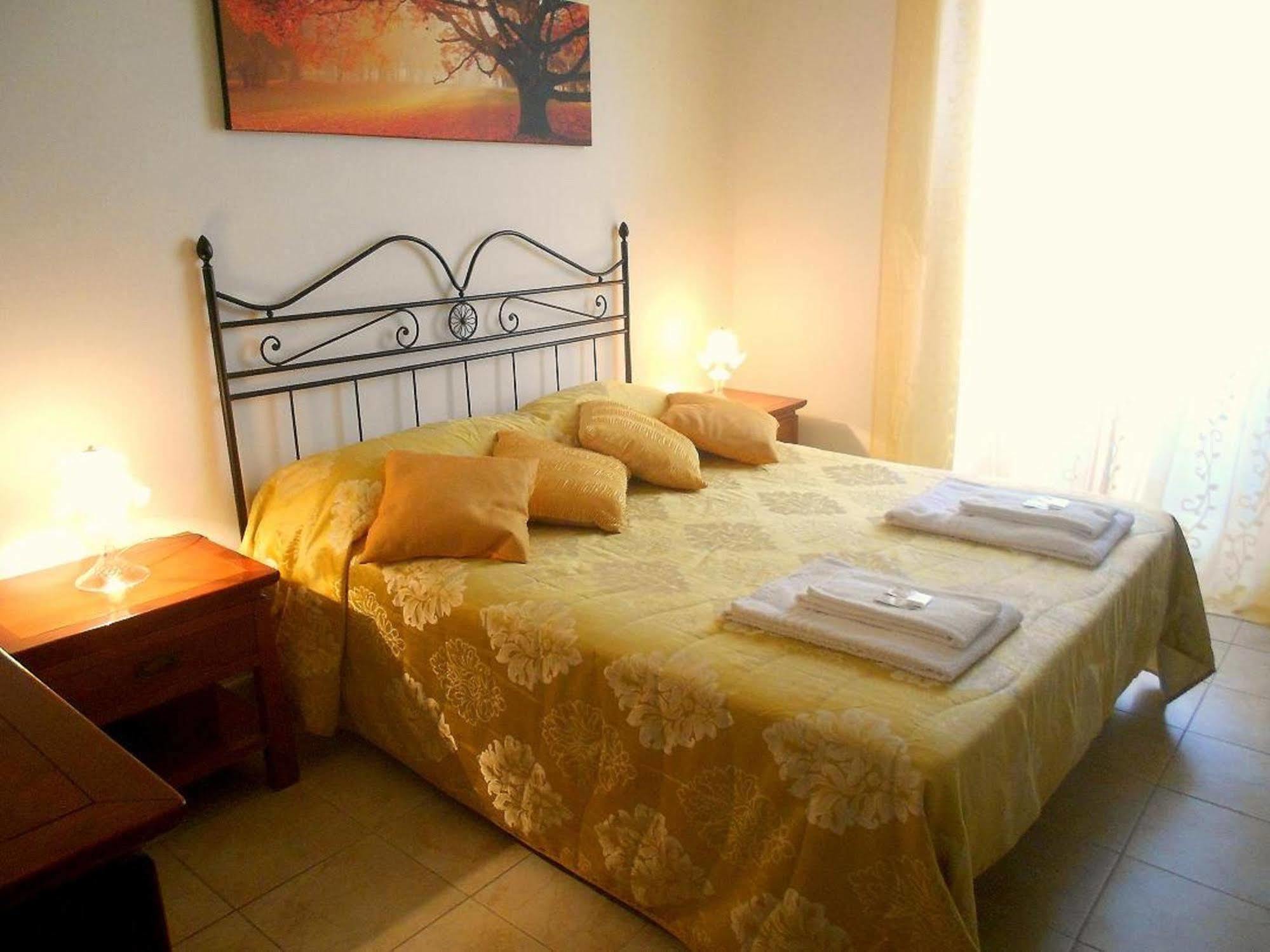 Kambal Inn โรม ภายนอก รูปภาพ