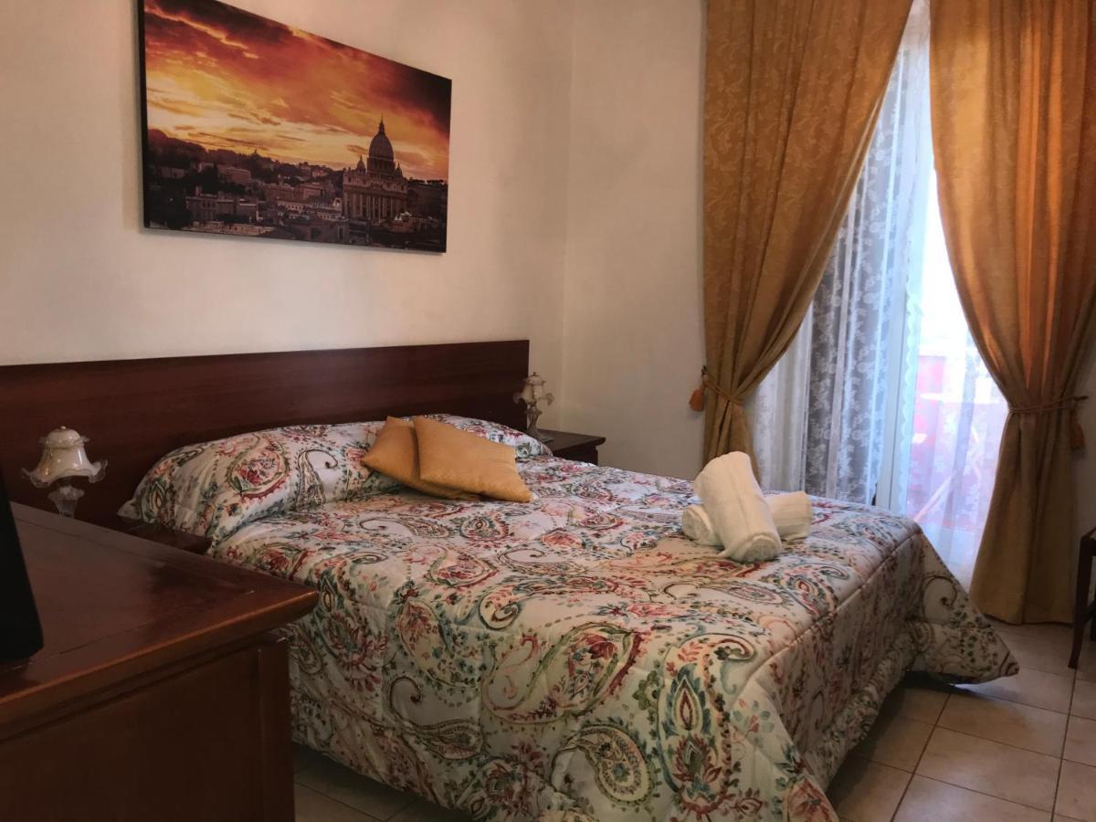Kambal Inn โรม ภายนอก รูปภาพ